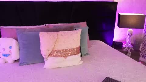 Mariana online show from 02/24/26, 06:06