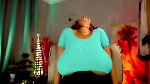 Snapshot of mariicha chatting on 01/06/25, 09:41 Nikita - Scroll down and read my bio please. New Pictures in Bio online show from 01/06/25, 09:41