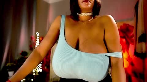 Snapshot of mariicha chatting on 01/26/25, 09:40 Nikita - Scroll down and read my bio please. New Pictures in Bio online show from 01/26/25, 09:40