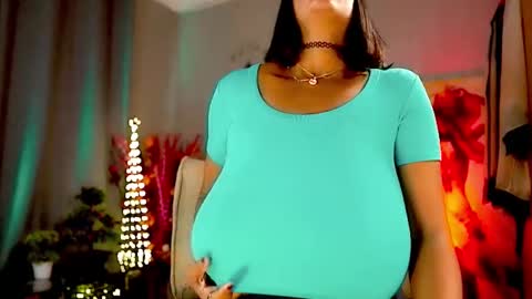 Snapshot of mariicha chatting on 03/01/25, 09:18 Nikita - Scroll down and read my bio please. New Pictures in Bio online show from 03/01/25, 09:18