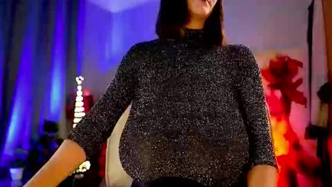 Nikita - Scroll down and read my bio please. New Pictures in Bio online show from 11/19/25, 07:08