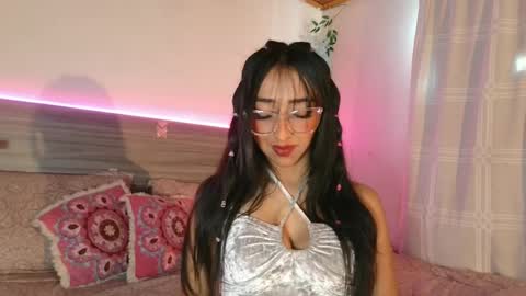 Luna Dulk online show from 04/05/26, 04:59
