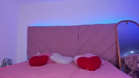 Marily Daniela online show from 11/30/25, 02:26