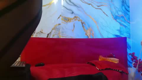 Snapshot of marilyn_aboul chatting on 10/07/25, 12:08 marilyn_aboul online show from 10/07/25, 12:08