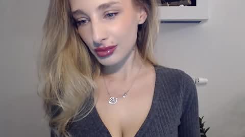 MarilynDevilish online show from 01/12/25, 07:21