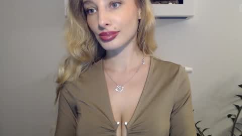 MarilynDevilish online show from 01/13/25, 03:47