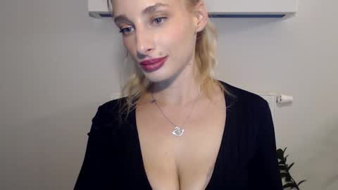 MarilynDevilish online show from 01/15/25, 07:12