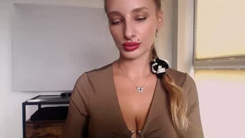 MarilynDevilish online show from 09/17/25, 07:32