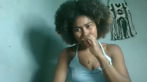 Snapshot of marina663 chatting on 11/02/25, 05:37 marina663 online show from 11/02/25, 05:37