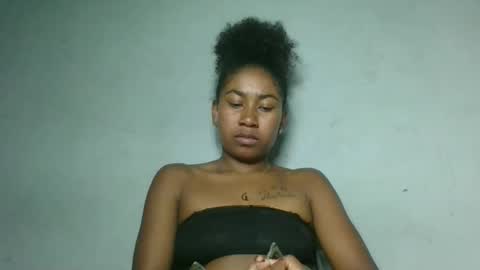 Snapshot of marina663 chatting on 11/03/25, 05:47 marina663 online show from 11/03/25, 05:47