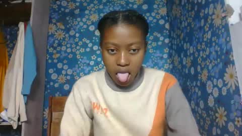 Snapshot of marinagold69 chatting on 06/03/26, 08:39 marinagold69 online show from 06/03/26, 08:39