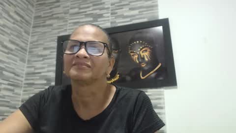 Snapshot of marinamilf chatting on 01/01/25, 05:22 Marina online show from 01/01/25, 05:22