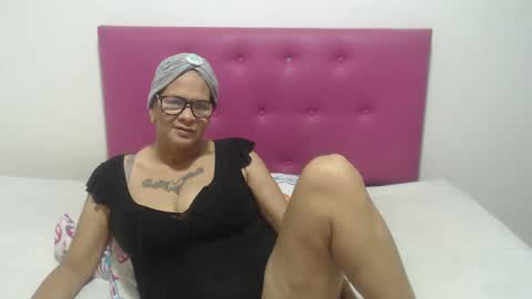 Snapshot of marinamilf chatting on 03/07/25, 01:53 Marina online show from 03/07/25, 01:53