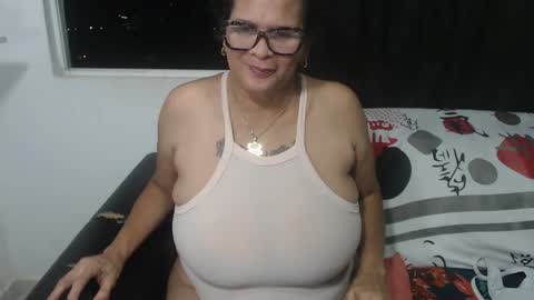 Snapshot of marinamilf chatting on 01/10/26, 08:05 Marina online show from 01/10/26, 08:05