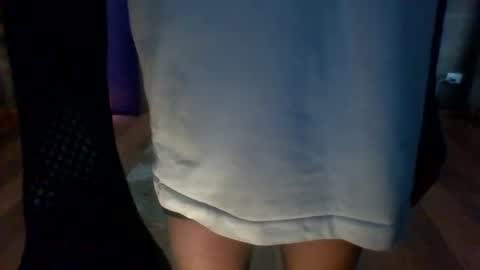 Snapshot of maripaula369 chatting on 06/12/26, 04:17 Maripaula369 online show from 06/12/26, 04:17