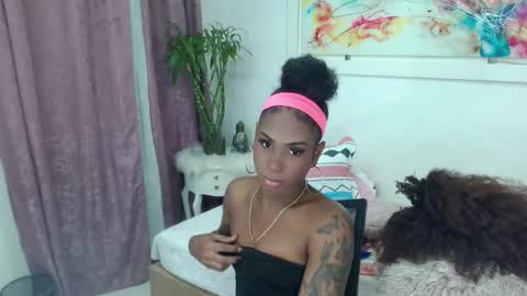 Nathaly online show from 11/25/25, 03:12