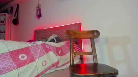 Nathaly online show from 02/18/26, 06:15