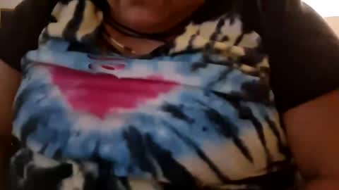 Snapshot of mariposalaluna chatting on 10/12/25, 01:37 mariposalaluna online show from 10/12/25, 01:37