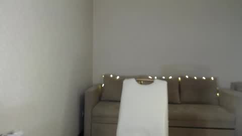 Snapshot of marishaarimova chatting on 01/07/25, 10:01 Marisha Arimova online show from 01/07/25, 10:01