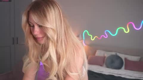 Mary online show from 04/26/26, 03:10