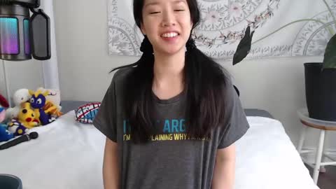 Snapshot of marissapeach chatting on 03/09/25, 05:17 MarissaPeach online show from 03/09/25, 05:17