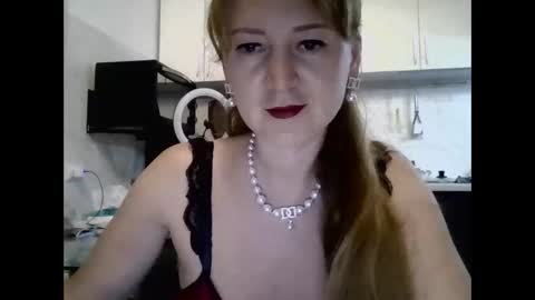 mariza_love359092 online show from 02/24/26, 10:19