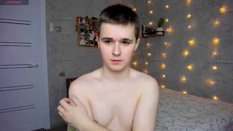Snapshot of mark_bearcub chatting on 02/15/26, 04:58 Mark online show from 02/15/26, 04:58