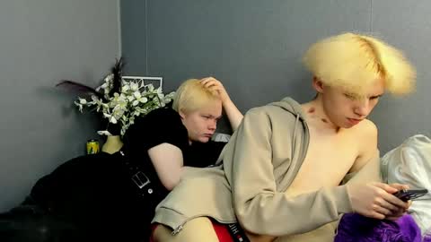 mark_brain online show from 04/16/26, 07:03