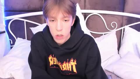 Mark online show from 09/30/25, 04:12