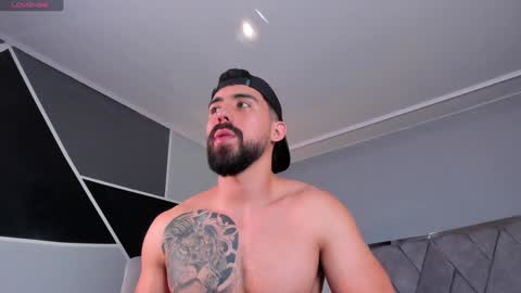 Snapshot of mark_broown_ chatting on 12/08/24, 10:57 mark_broown_ online show from 12/08/24, 10:57