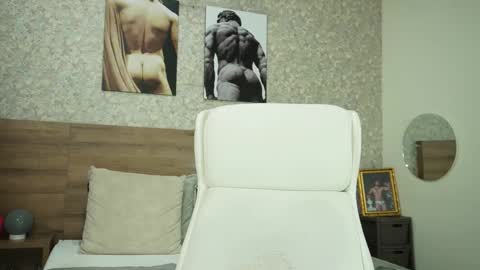 Mark online show from 03/03/25, 02:58