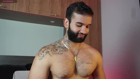 Mark online show from 10/18/25, 05:57