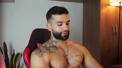 Mark online show from 11/06/25, 09:15