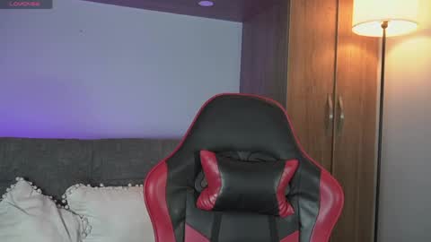 Mark online show from 04/12/26, 11:10