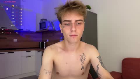 Mark 3 online show from 09/18/25, 01:13