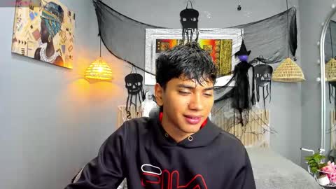 markbowie online show from 10/26/25, 12:11