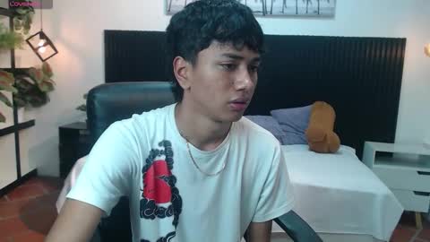 markbowie online show from 11/29/25, 12:08