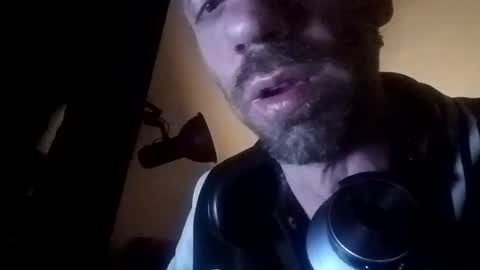 Snapshot of markinhobro chatting on 05/01/26, 01:43 markinhobro online show from 05/01/26, 01:43