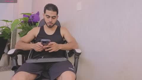 Snapshot of markoss_miles chatting on 07/05/26, 04:58 Markos online show from 07/05/26, 04:58