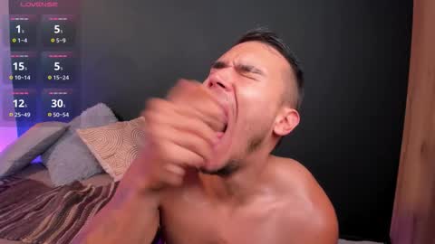 Mark Santos online show from 11/04/25, 07:35