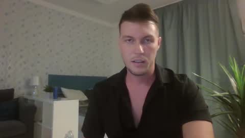 Snapshot of markster9696 chatting on 09/28/25, 05:40 markster9696 online show from 09/28/25, 05:40