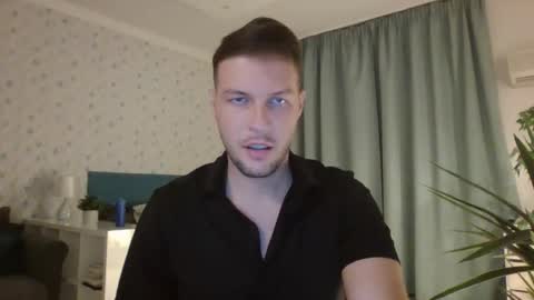 Snapshot of markster9696 chatting on 11/01/25, 11:40 markster9696 online show from 11/01/25, 11:40