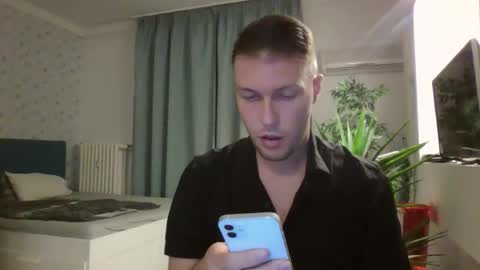 Snapshot of markster9696 chatting on 11/22/25, 04:39 markster9696 online show from 11/22/25, 04:39