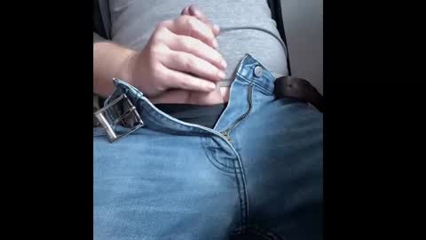 Snapshot of markus81xxx chatting on 11/10/25, 01:43 markus81xxx online show from 11/10/25, 01:43