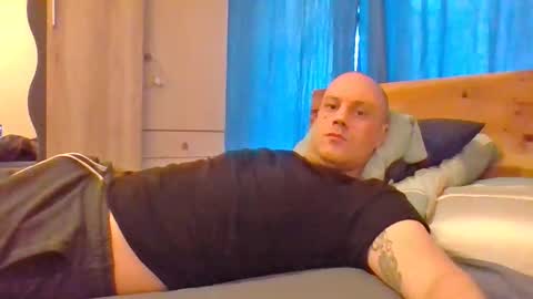 markus_7 online show from 10/26/25, 10:54