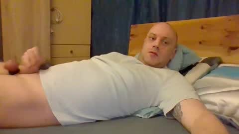 markus_7 online show from 02/04/26, 04:46