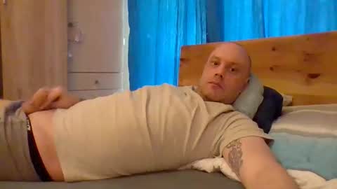 markus_7 online show from 04/16/26, 12:17