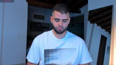 Snapshot of markus_tyler chatting on 09/19/25, 12:23 markus_tyler online show from 09/19/25, 12:23