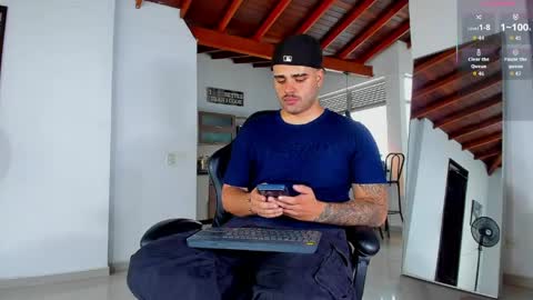 Snapshot of markus_tyler chatting on 05/21/26, 10:06 markus_tyler online show from 05/21/26, 10:06