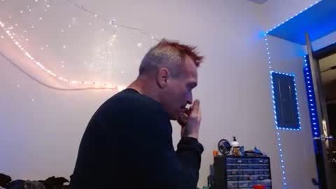 Snapshot of markymark515 chatting on 02/17/25, 02:42 MarkyMark7169 online show from 02/17/25, 02:42